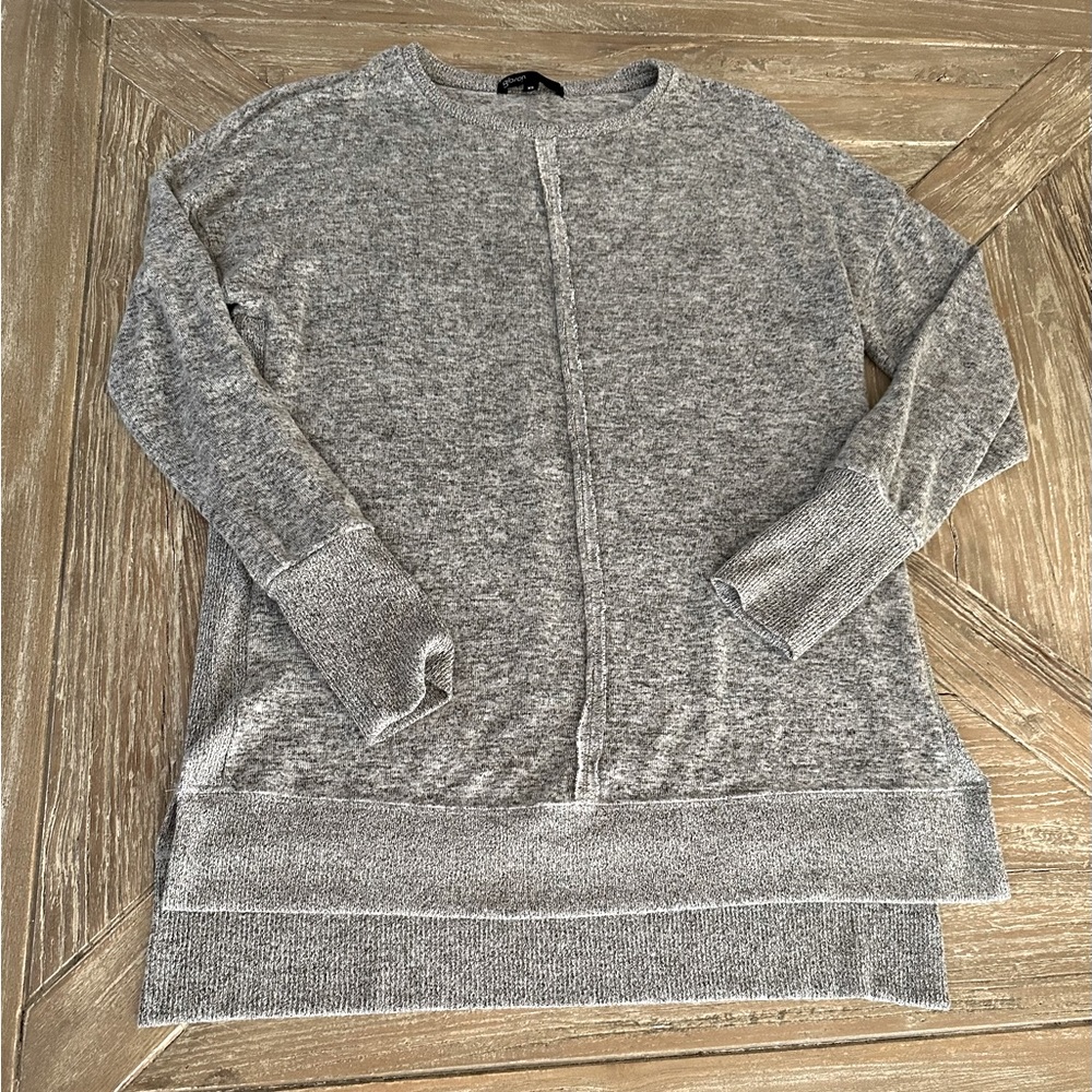 Gibson Gray Sweater Hi/Lo Hems, SUPER soft like new XS/S